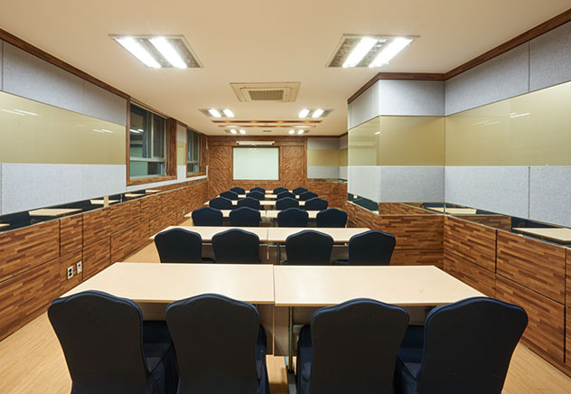 SEMINAR ROOM